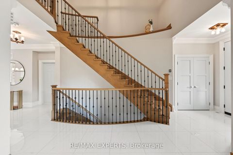 Photo 9 at 18 Gosling Road, Maple, Vaughan