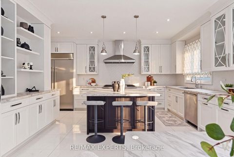 Photo 12 at 18 Gosling Road, Maple, Vaughan
