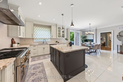 Photo 16 at 18 Gosling Road, Maple, Vaughan