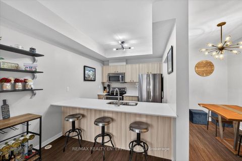 Photo 6 at 21 - 871 Wilson Avenue, CFB, Toronto