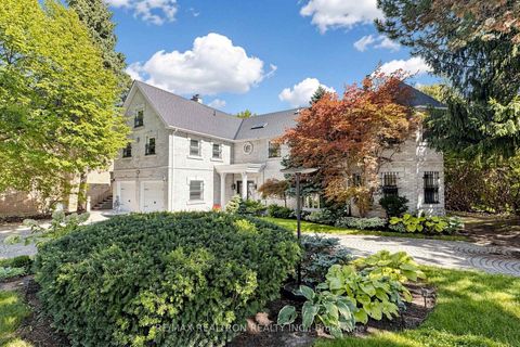 Photo 3 at 31 Arjay Crescent, York Mills, Toronto