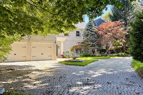 Photo 5 at 31 Arjay Crescent, York Mills, Toronto