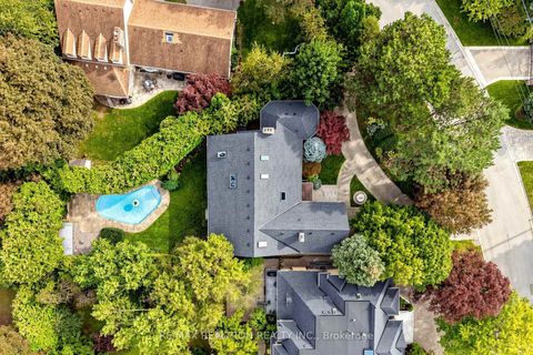 Photo 7 at 31 Arjay Crescent, York Mills, Toronto