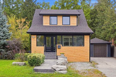 Photo 2 at 196 Wallace Street, Vaughan Grove, Vaughan