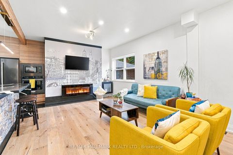 Photo 6 at 196 Wallace Street, Vaughan Grove, Vaughan