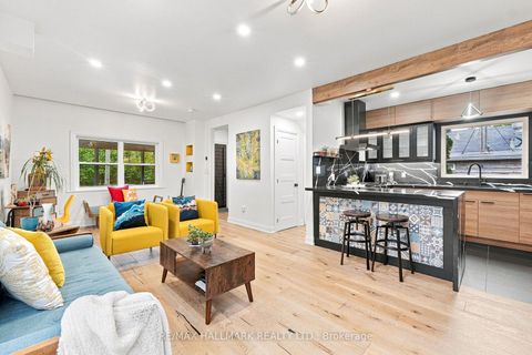 Photo 8 at 196 Wallace Street, Vaughan Grove, Vaughan