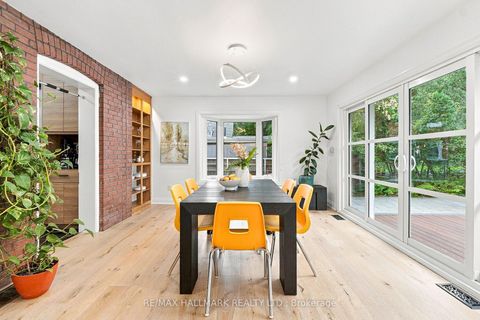 Photo 15 at 196 Wallace Street, Vaughan Grove, Vaughan