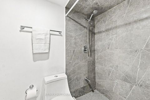 Photo 29 at 196 Wallace Street, Vaughan Grove, Vaughan