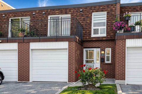Photo 2 at 49 - 100 Bridletowne Circle, L'Amoreaux, Toronto