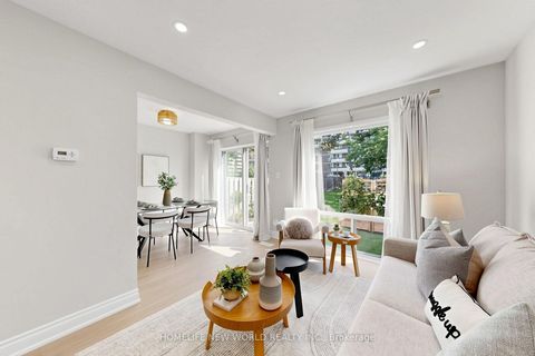 Photo 8 at 49 - 100 Bridletowne Circle, L'Amoreaux, Toronto