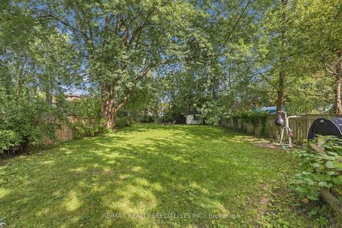 Photo 6 at 67 Twenty Seventh Street, Long Branch, Toronto