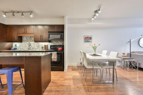 Photo 9 at 309 - 20 Blue Jays Way, Waterfront Communities C1, Toronto
