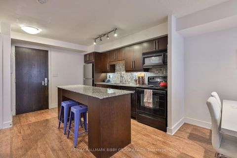 Photo 14 at 309 - 20 Blue Jays Way, Waterfront Communities C1, Toronto