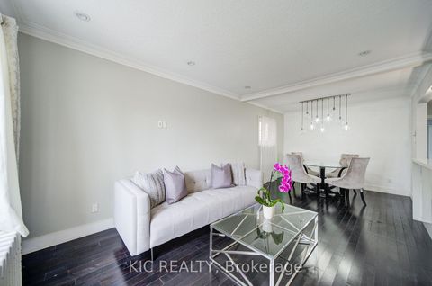 Photo 3 at 35 Montcalm Avenue NW, Belgravia, Toronto