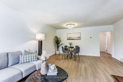Photo 4 at 53 Glory Crescent, West Hill, Toronto