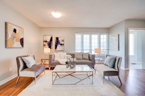 Photo 6 at 466 Paliser Crescent S, Harding, Richmond Hill