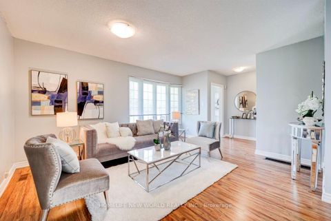 Photo 8 at 466 Paliser Crescent S, Harding, Richmond Hill