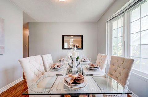 Photo 10 at 466 Paliser Crescent S, Harding, Richmond Hill