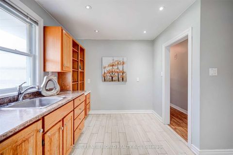 Photo 12 at 466 Paliser Crescent S, Harding, Richmond Hill