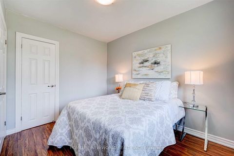 Photo 18 at 466 Paliser Crescent S, Harding, Richmond Hill