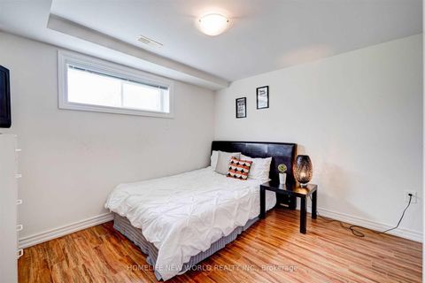 Photo 30 at 466 Paliser Crescent S, Harding, Richmond Hill