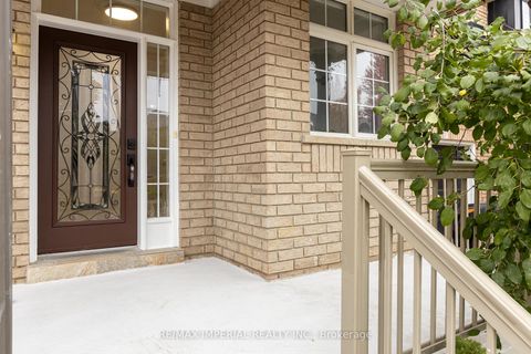 Photo 2 at 44 Hawkview Boulevard, Vellore Village, Vaughan