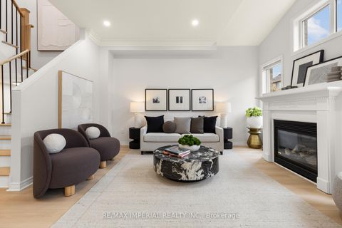 Photo 17 at 44 Hawkview Boulevard, Vellore Village, Vaughan