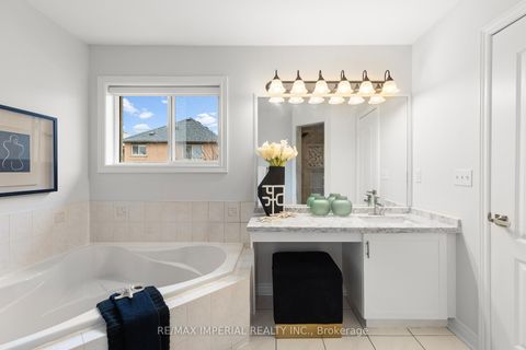Photo 28 at 44 Hawkview Boulevard, Vellore Village, Vaughan