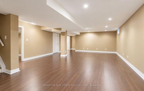 Photo 12 at 150 Matteo David Drive, Rouge Woods, Richmond Hill