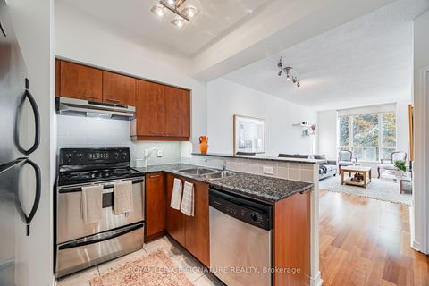 Photo 13 at 311 - 485 Rosewell Avenue, Lawrence Park South, Toronto