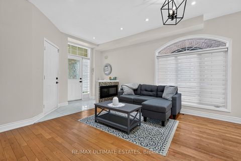 Photo 6 at 22 Copperstone Crescent, Rouge Woods, Richmond Hill