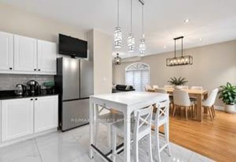 Photo 15 at 22 Copperstone Crescent, Rouge Woods, Richmond Hill