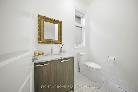 Photo 5 at 18 Casavant Court, Patterson, Vaughan
