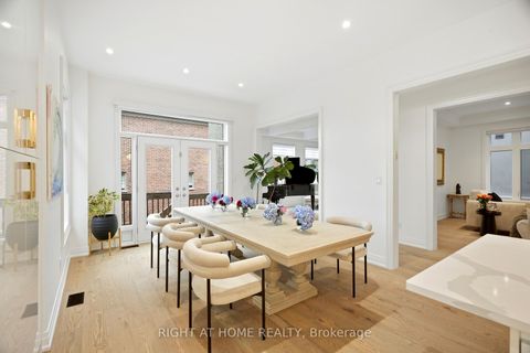 Photo 16 at 18 Casavant Court, Patterson, Vaughan