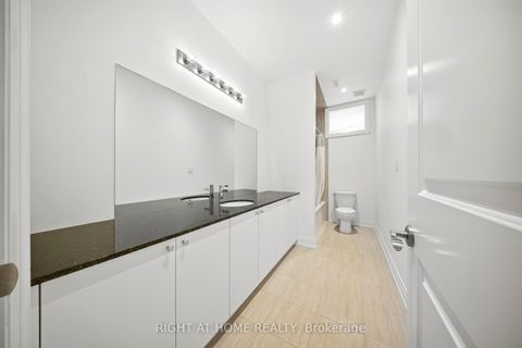 Photo 43 at 18 Casavant Court, Patterson, Vaughan