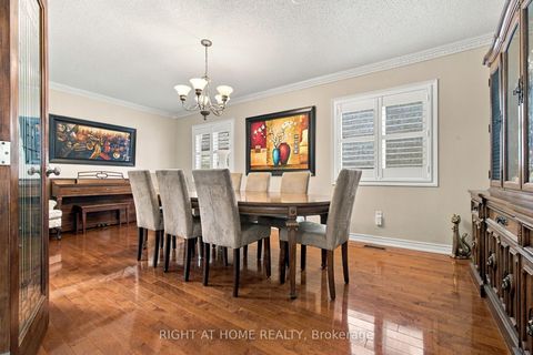 Photo 5 at 212 Bachman Drive, Maple, Vaughan