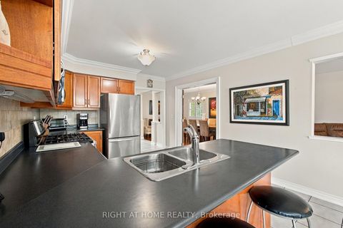 Photo 9 at 212 Bachman Drive, Maple, Vaughan