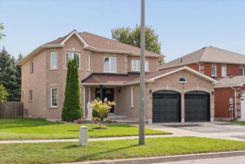 Photo 1 at 70 Bambi Crescent, Keswick South, Georgina