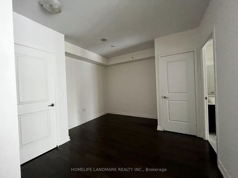 Photo 2 at 801 - 1 The Esplanade Drive, Waterfront Communities C8, Toronto