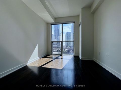 Photo 4 at 801 - 1 The Esplanade Drive, Waterfront Communities C8, Toronto
