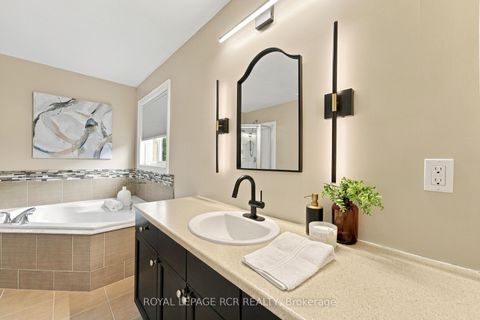 Photo 17 at 825 Booth Avenue, Alcona, Innisfil