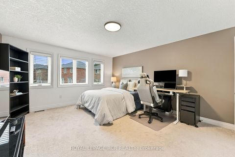 Photo 19 at 825 Booth Avenue, Alcona, Innisfil