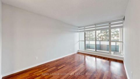 Photo 19 at 411 - 7 Bishop Avenue, Newtonbrook East, Toronto