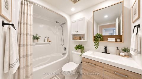Photo 29 at 411 - 7 Bishop Avenue, Newtonbrook East, Toronto