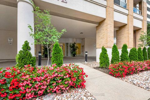 Photo 4 at 508 - 2 Edith Drive, Eglinton, Toronto