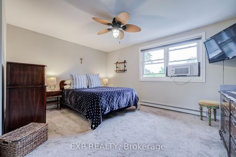 Photo 24 at 17 Rustywood Drive, Donalda, Toronto
