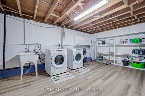 Photo 34 at 17 Rustywood Drive, Donalda, Toronto