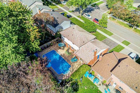 Photo 43 at 17 Rustywood Drive, Donalda, Toronto