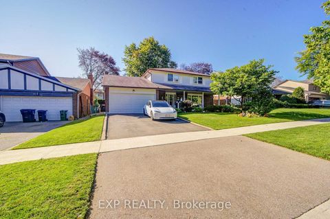 Photo 45 at 17 Rustywood Drive, Donalda, Toronto