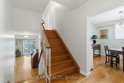 Photo 12 at 152 Hilda Avenue, Newtonbrook West, Toronto